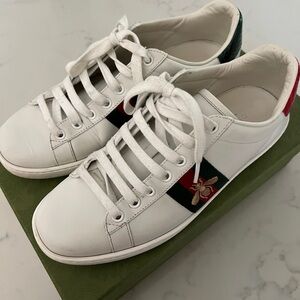 Women’s Gucci Sneakers